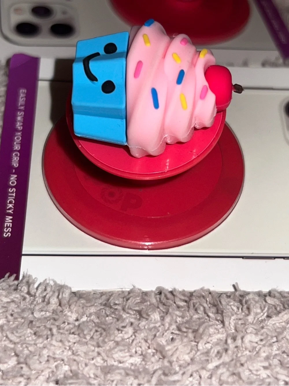 Magnetic Phone Grip - Pink Cupcake Design